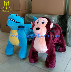Chine Hansel  coin operated walking electric ride on plush toys stuffed animals on wheels fournisseur