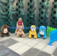 Chine Hansel Guangzhou toy fireproof plush walking electric ride on animals fournisseur