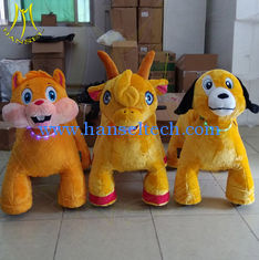 Chine Hansel amusement games walking stuffed coin operated mountable animal fournisseur