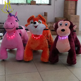 Hansel  amusement kids walking battery operated ride on plush animal for outdoor park fournisseur