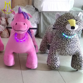 Hansel  outdoor park moving animals battery operated plush animals with necklace fournisseur
