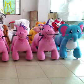 Hansel battery power plush motorized animals horse toy wheel for indoor playground fournisseur