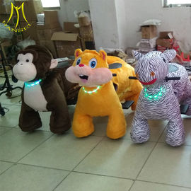 Hansel  hot selling plush motorized riding animals  children coin operated walking animal toy rides fournisseur